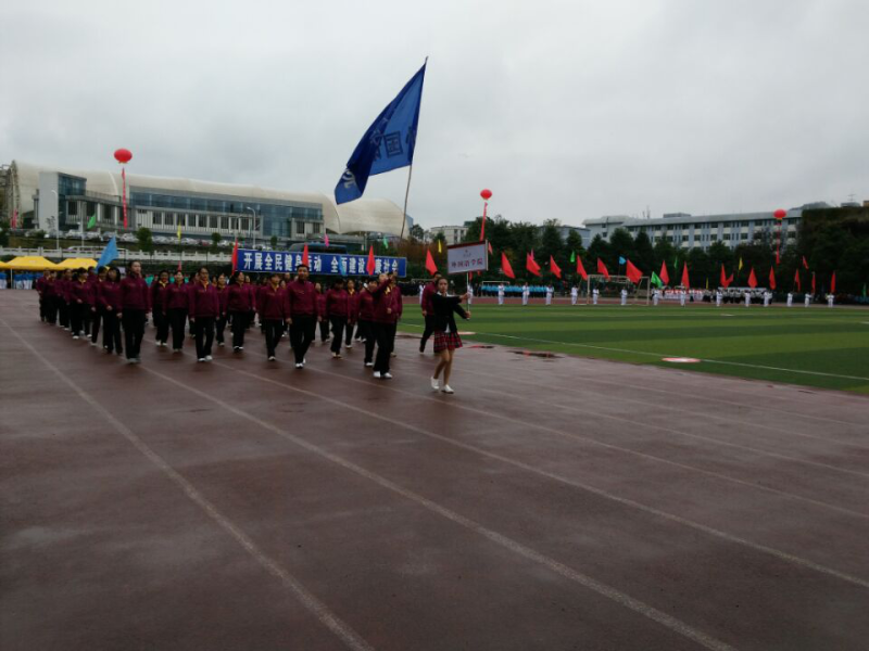 环球hq娱乐在线官网入口方阵经过主席台